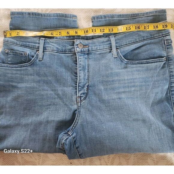 25 Levi Strauss shaping, skinny, Capri - Picture 5 of 7